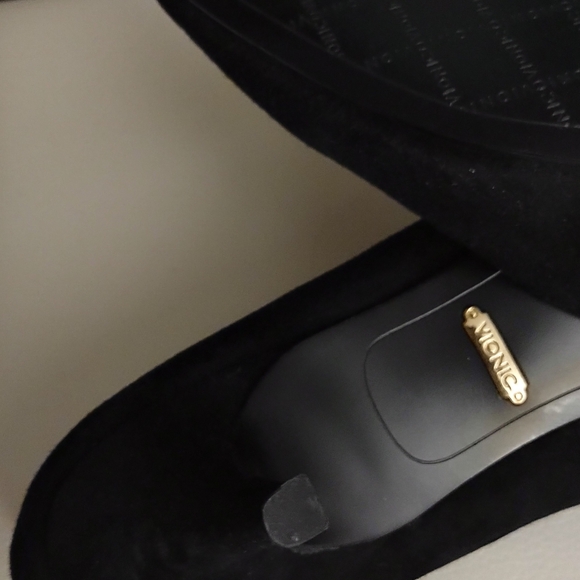 Vionic Black Josie Kitten Heels Size 8.5 - Picture 7 of 8